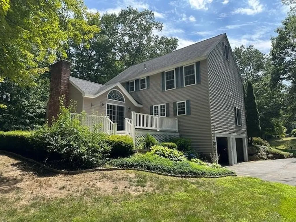 6 Whitetail Lane Chester NH 03036