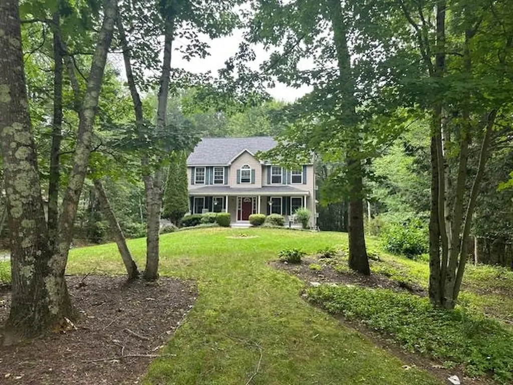 6 Whitetail Lane Chester NH 03036