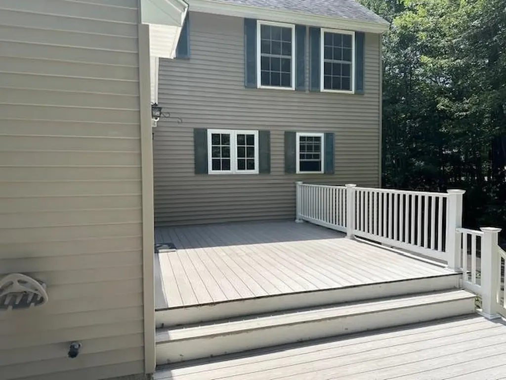 6 Whitetail Lane Chester NH 03036