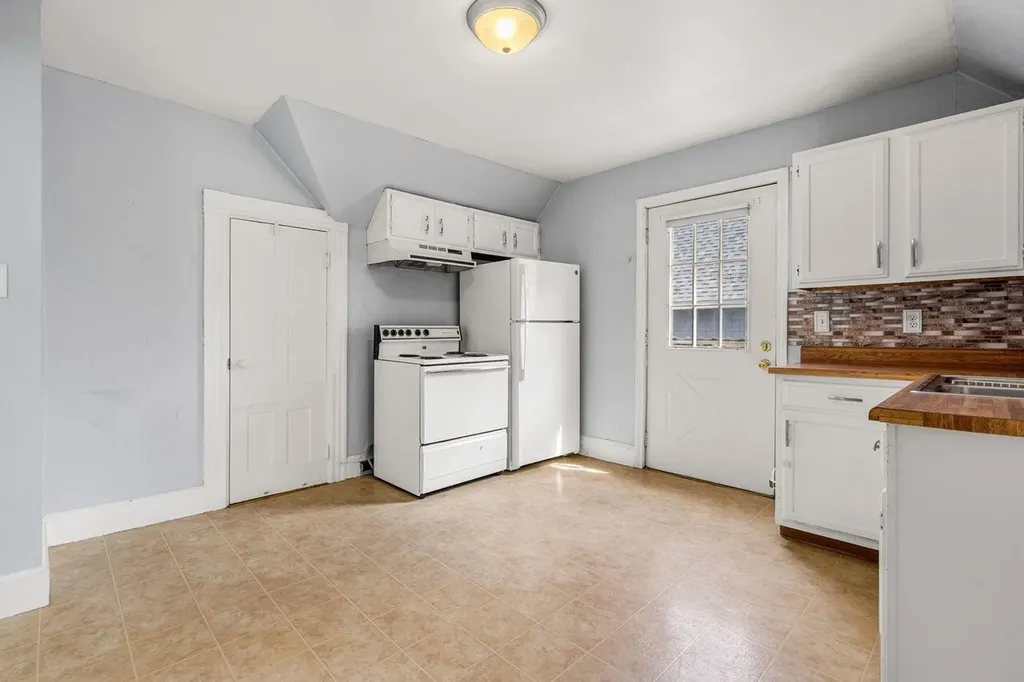 216 Jewett Street Manchester NH 03103