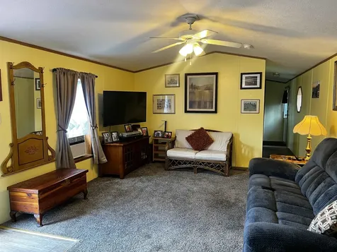 33 Oriole Avenue Keene NH 03431