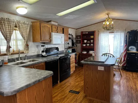 33 Oriole Avenue Keene NH 03431
