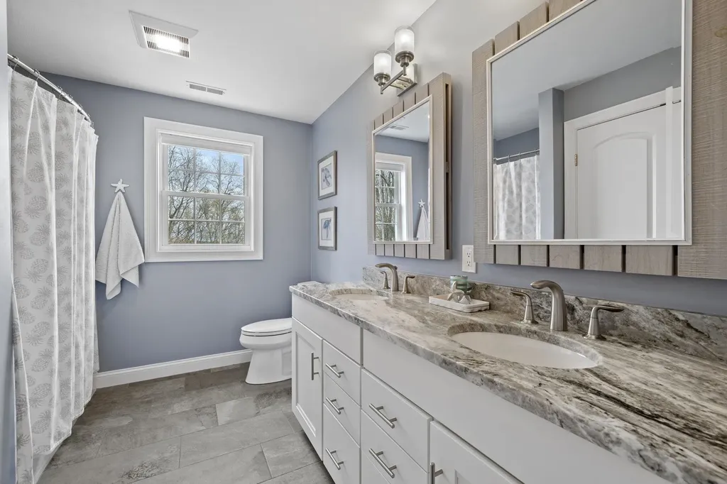 3 Paradise Place Salem NH 03079