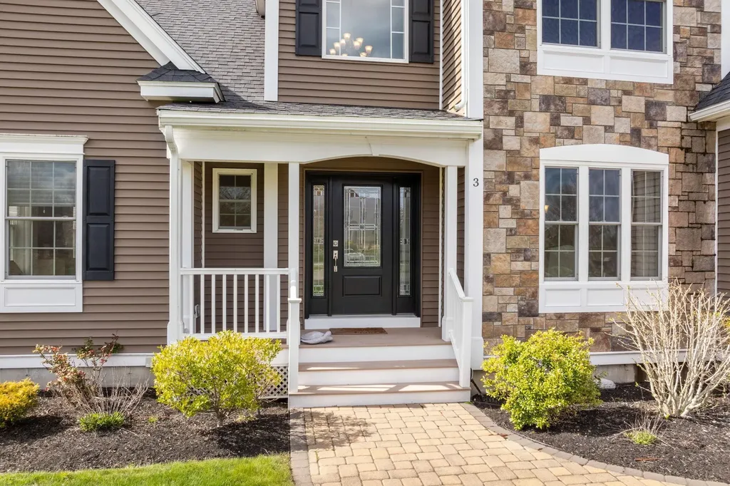 3 Paradise Place Salem NH 03079