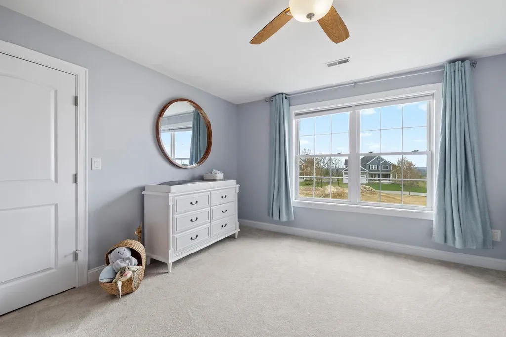 3 Paradise Place Salem NH 03079