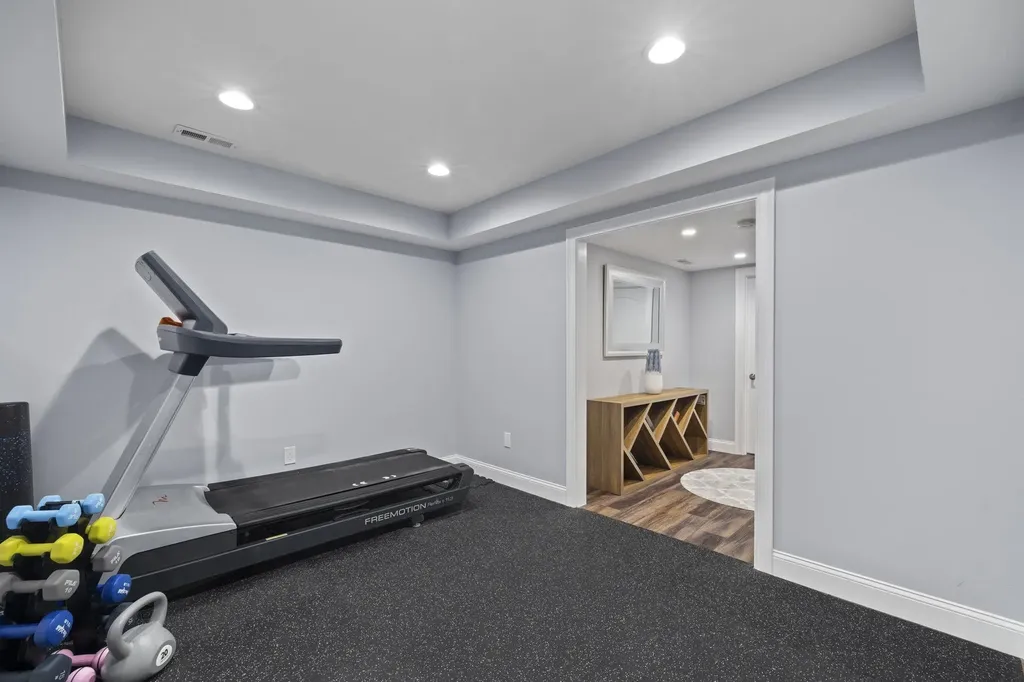 3 Paradise Place Salem NH 03079