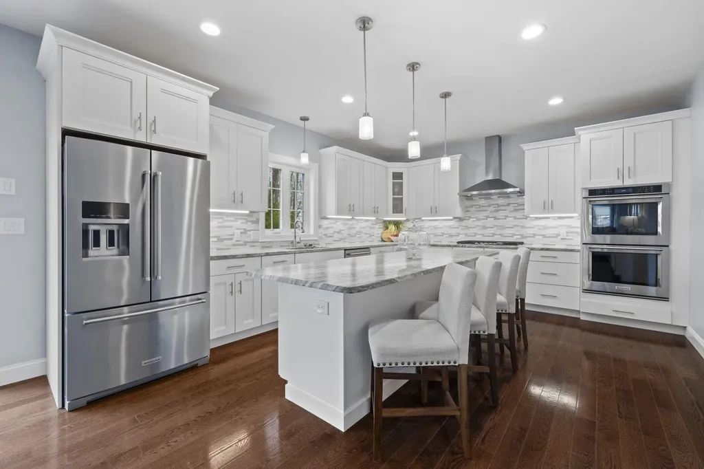 3 Paradise Place Salem NH 03079