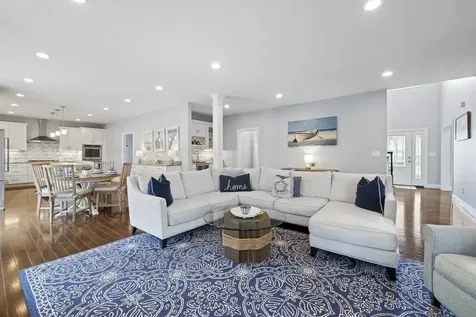 3 Paradise Place Salem NH 03079