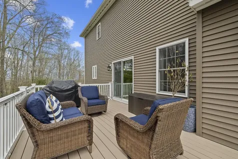 3 Paradise Place Salem NH 03079