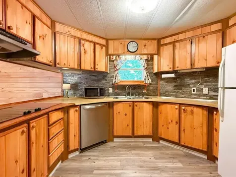 1007 Camelot Drive Exeter NH 03833