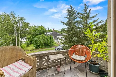 30 Rosedale Avenue Manchester NH 03103