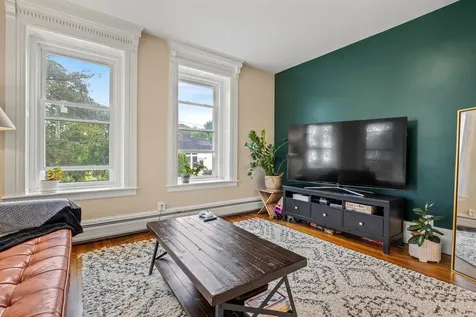 30 Rosedale Avenue Manchester NH 03103