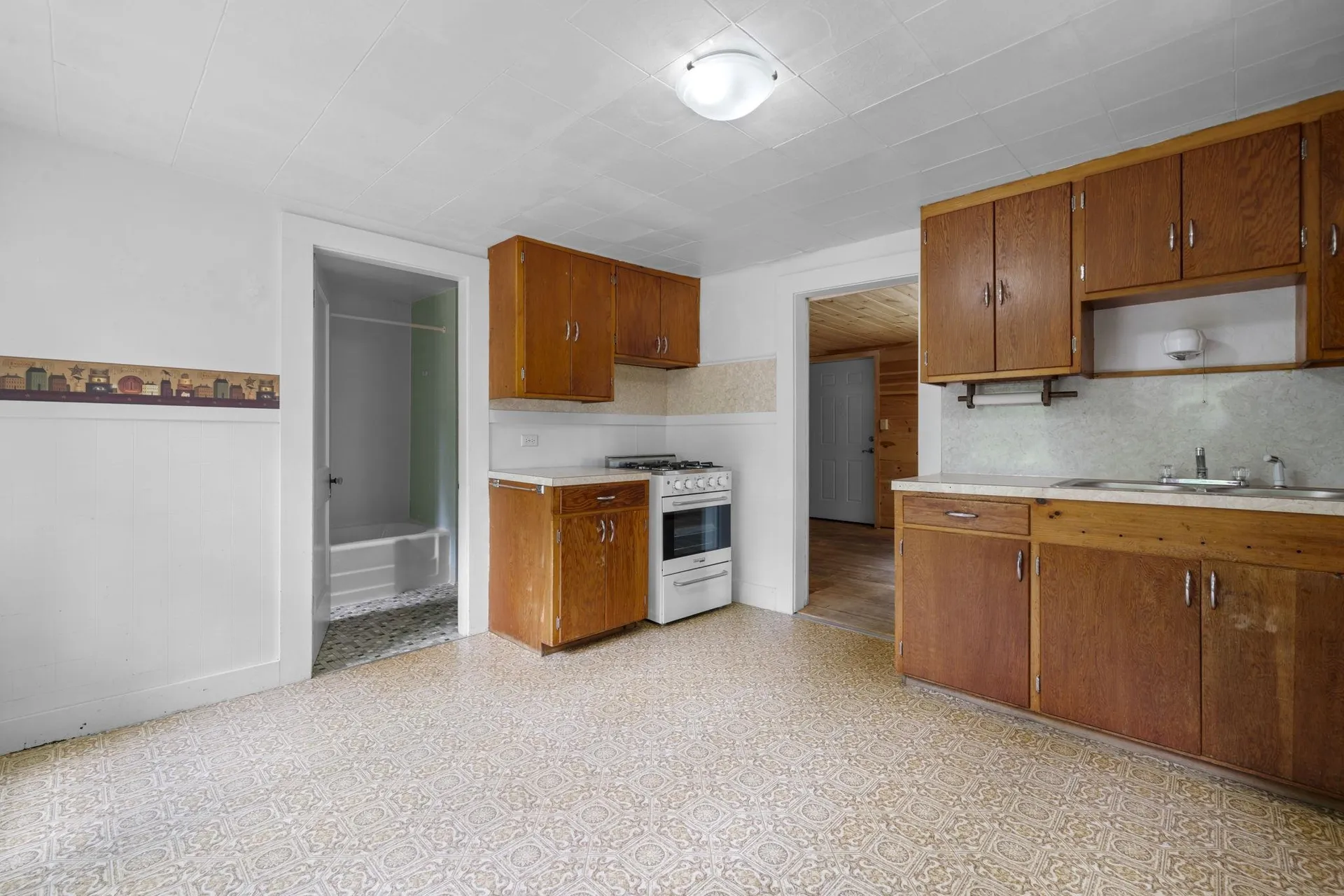 16 Morse Street Troy NH 03465