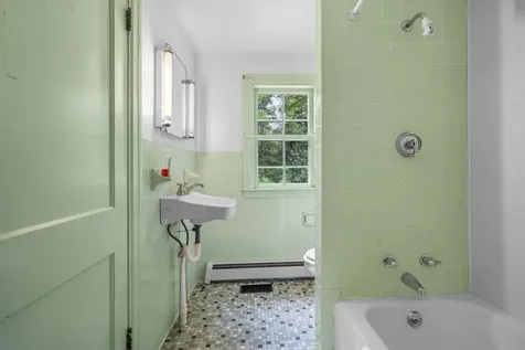 16 Morse Street Troy NH 03465