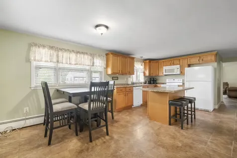 29 Green Acre Drive Salem NH 03079