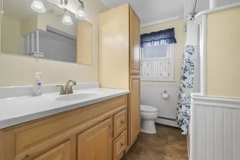 29 Green Acre Drive Salem NH 03079