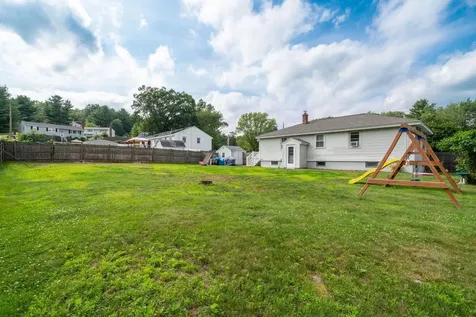 29 Green Acre Drive Salem NH 03079