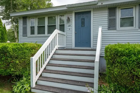 29 Green Acre Drive Salem NH 03079