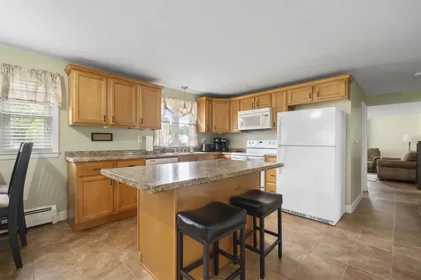 29 Green Acre Drive Salem NH 03079
