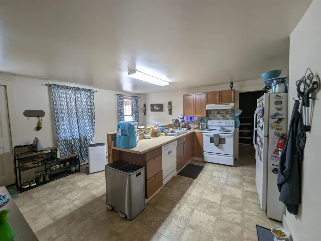 2 Valley Street Springfield VT 05156