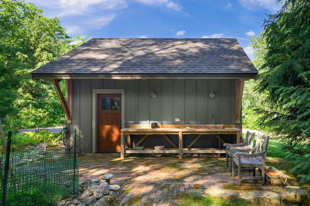 109 Pine Hill Road York ME 03902