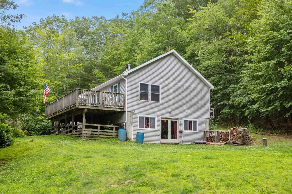 30 Canoe Lane Gilmanton NH 03237