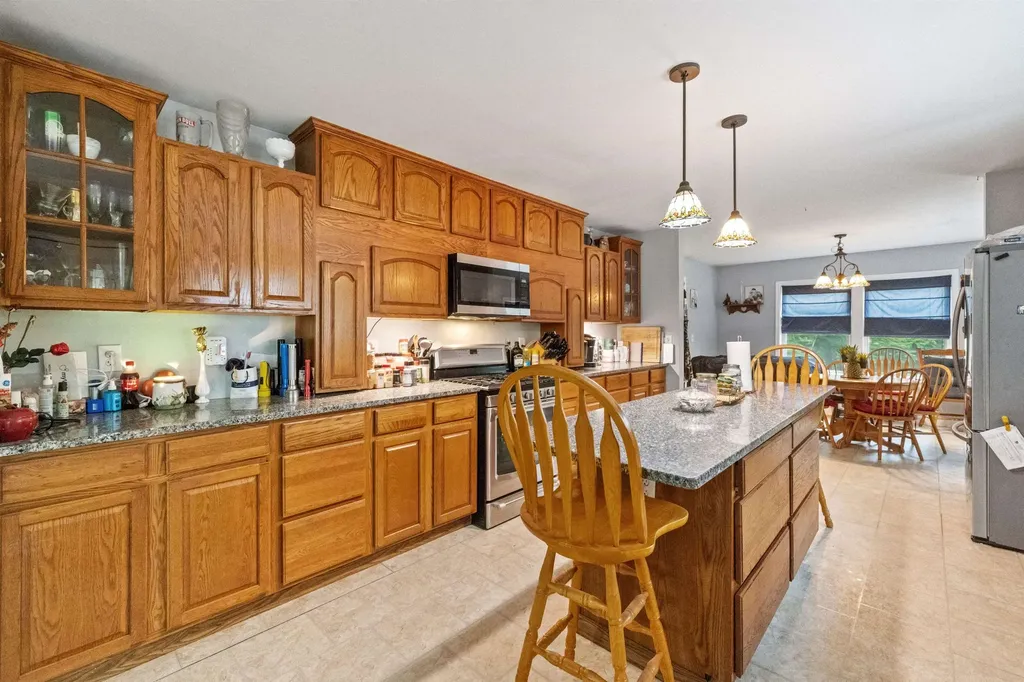 30 Canoe Lane Gilmanton NH 03237
