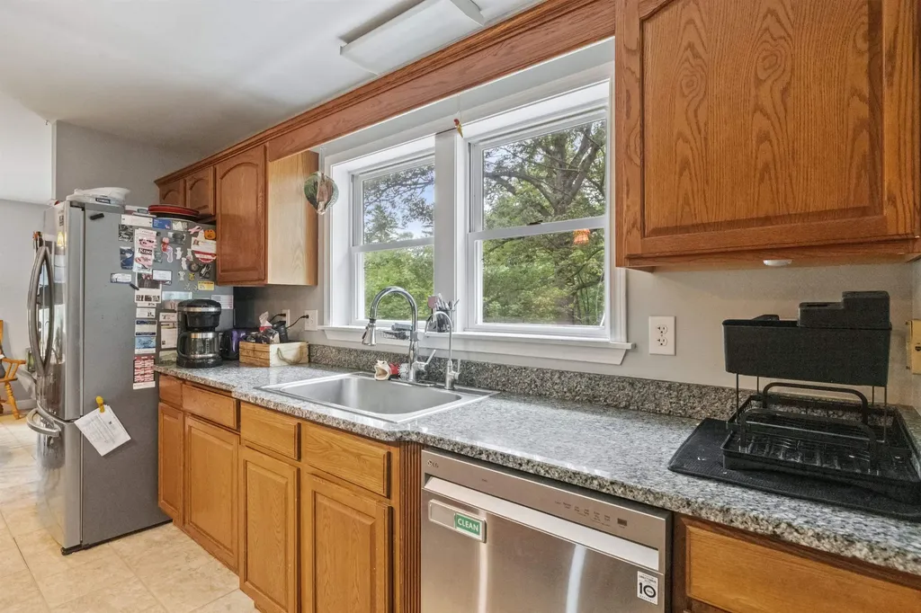 30 Canoe Lane Gilmanton NH 03237