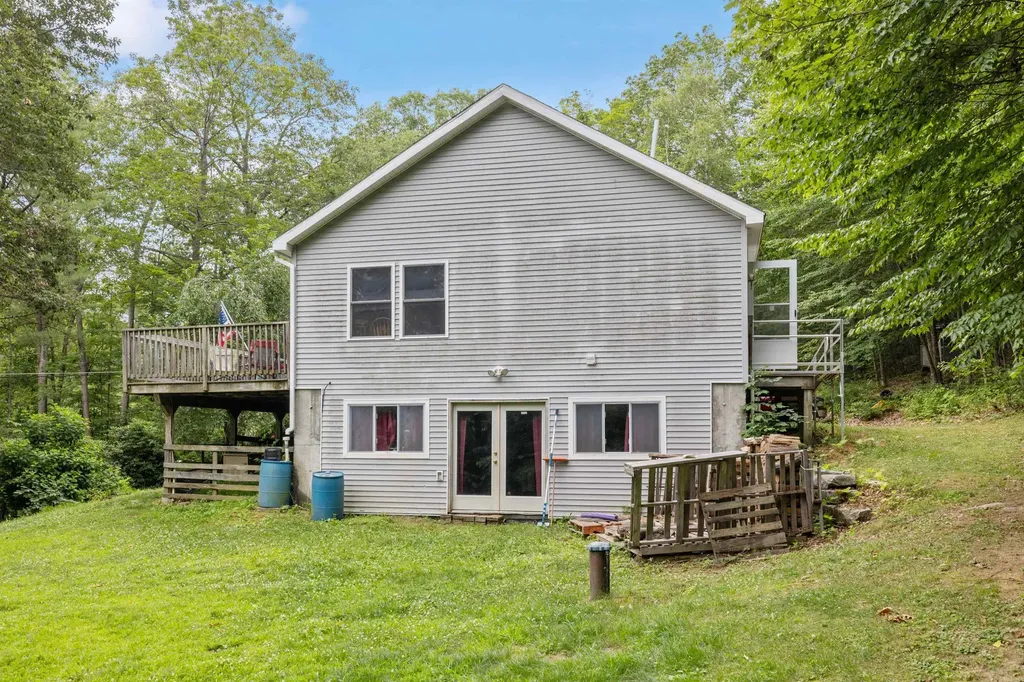 30 Canoe Lane Gilmanton NH 03237