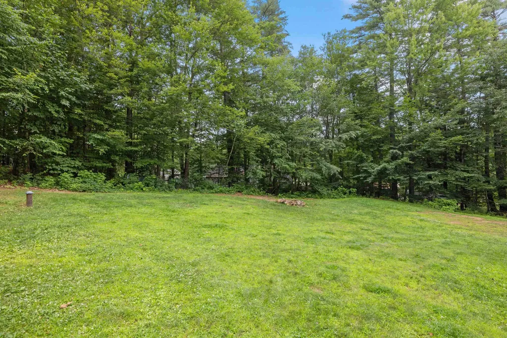 30 Canoe Lane Gilmanton NH 03237