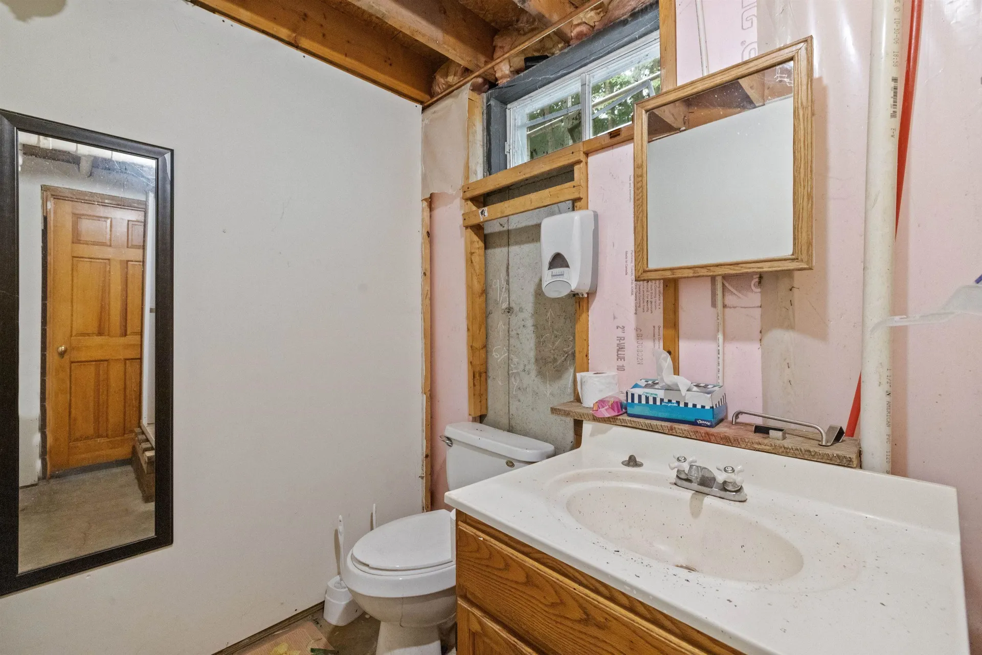 30 Canoe Lane Gilmanton NH 03237