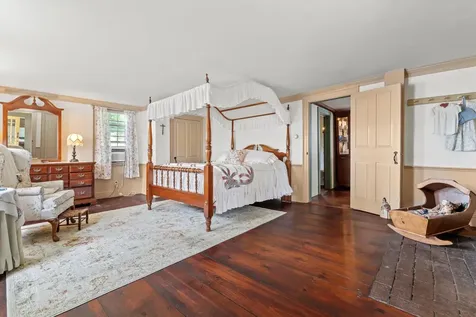 114 Western Avenue Henniker NH 03242