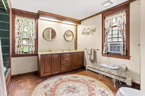 114 Western Avenue Henniker NH 03242