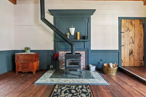 114 Western Avenue Henniker NH 03242