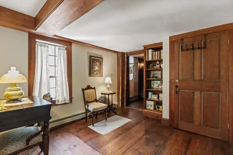 114 Western Avenue Henniker NH 03242