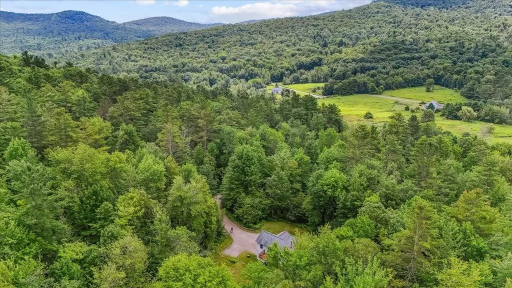 2629 Texas Hill Road Hinesburg VT 05461