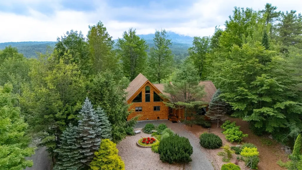 16 Mountain Overlook Wilmot NH 03287
