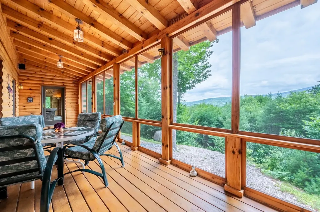 16 Mountain Overlook Wilmot NH 03287