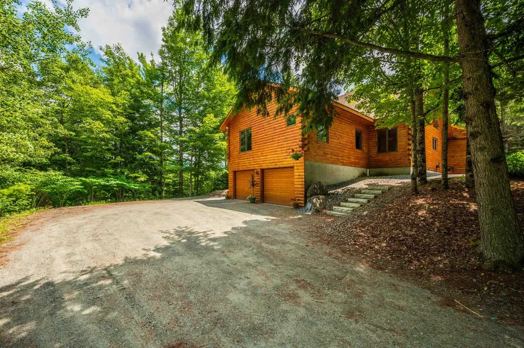 16 Mountain Overlook Wilmot NH 03287