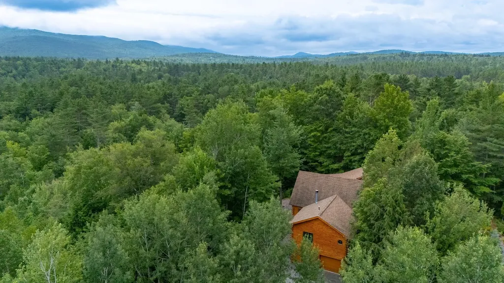 16 Mountain Overlook Wilmot NH 03287