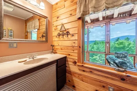 16 Mountain Overlook Wilmot NH 03287
