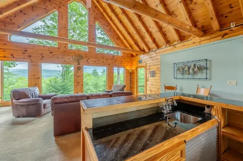 16 Mountain Overlook Wilmot NH 03287