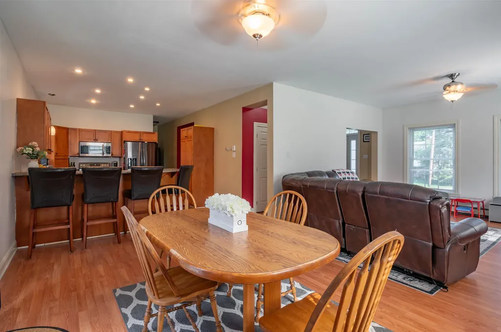 35 Colonial Drive Salem NH 03079