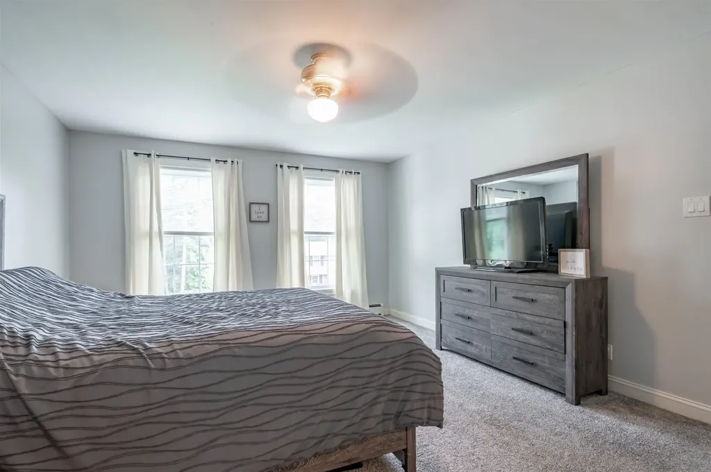 35 Colonial Drive Salem NH 03079