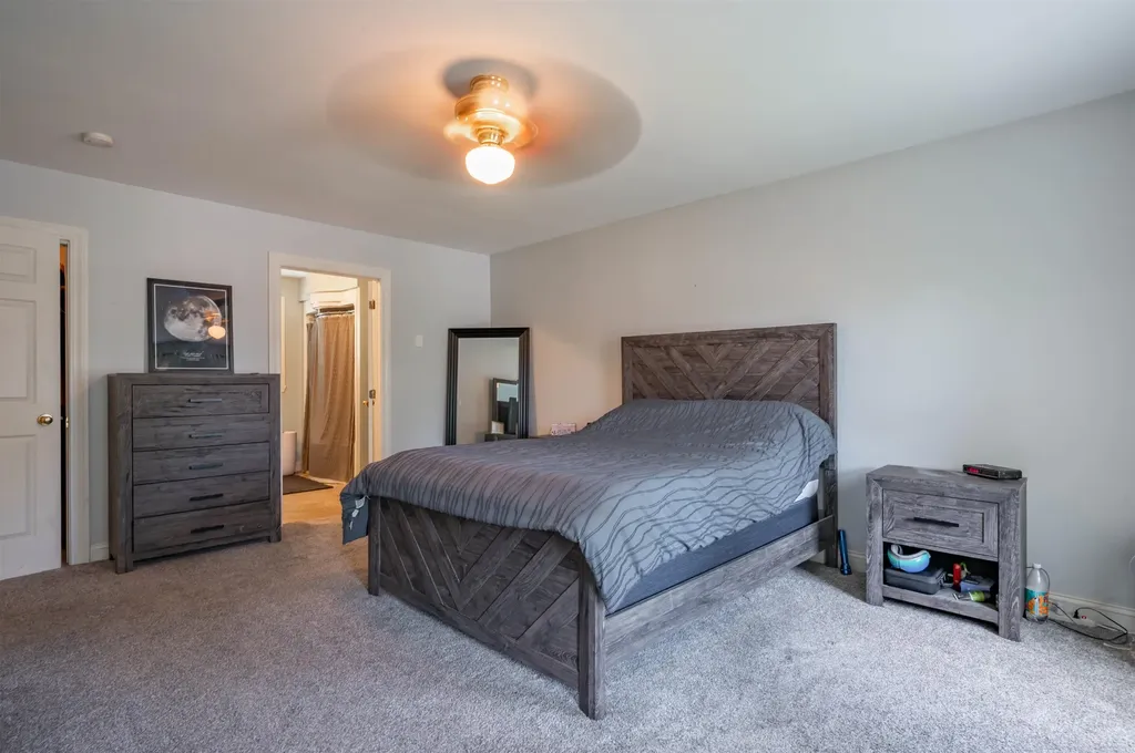 35 Colonial Drive Salem NH 03079