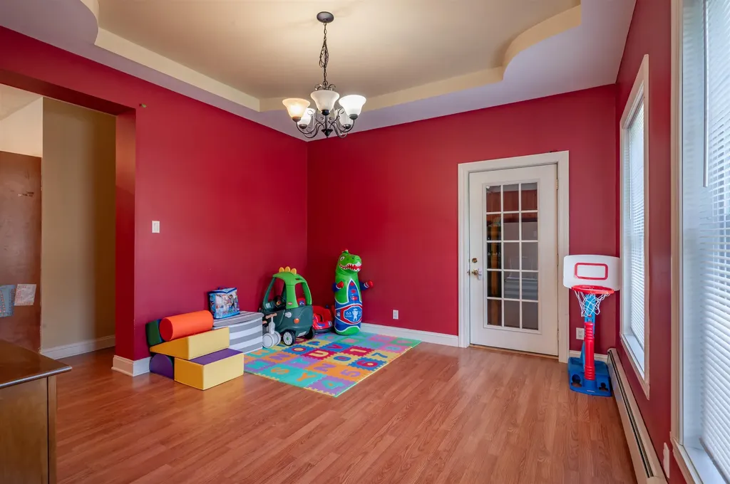 35 Colonial Drive Salem NH 03079