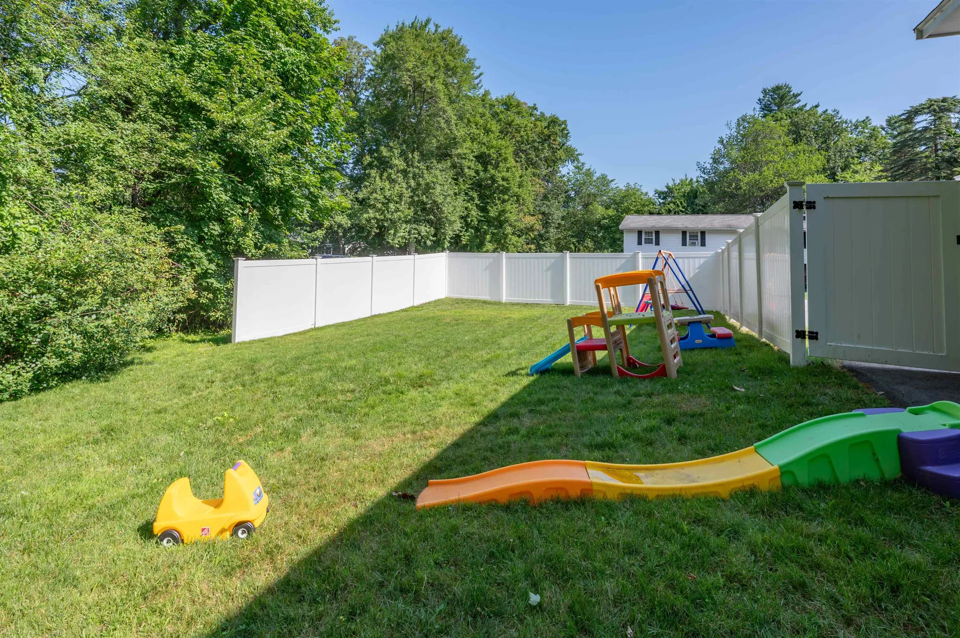 35 Colonial Drive Salem NH 03079