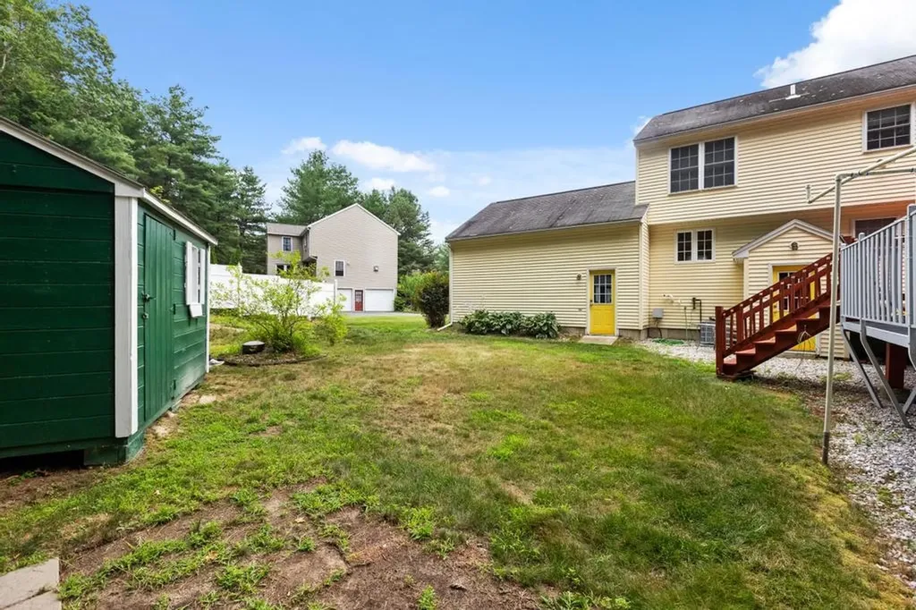 23 Magnolia Lane Derry NH 03038