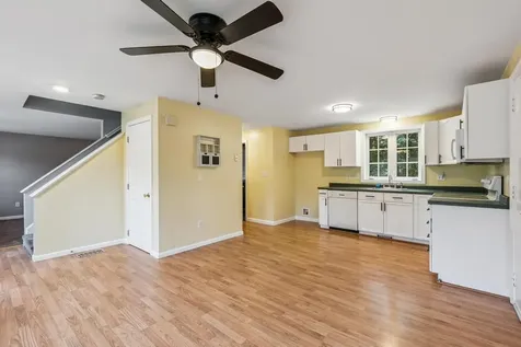 23 Magnolia Lane Derry NH 03038