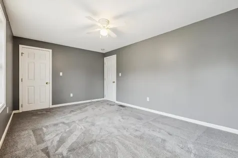 23 Magnolia Lane Derry NH 03038